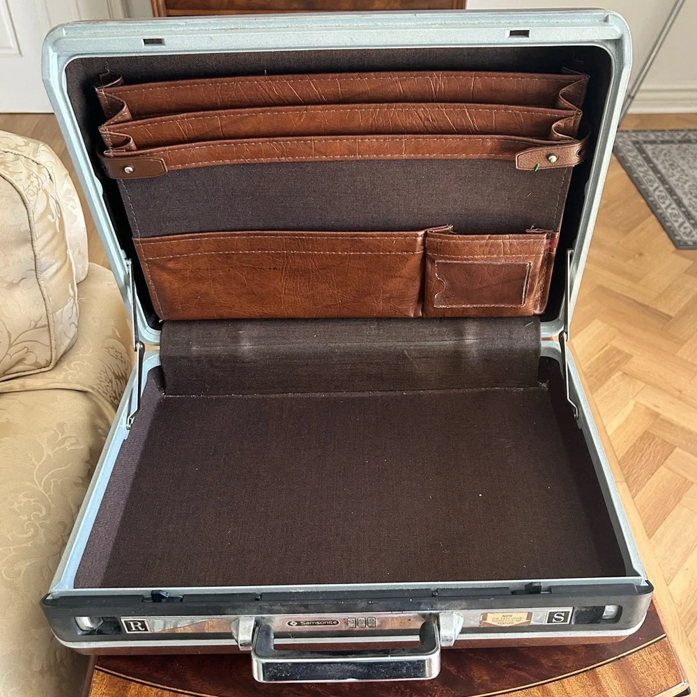 Levi's Samsonite Brown Leather Locking Briefcase